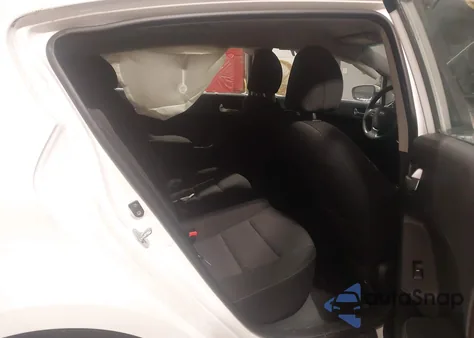 2017 Kia Forte Lx из США, поврежденный, VIN KNAFK5A82H5675365